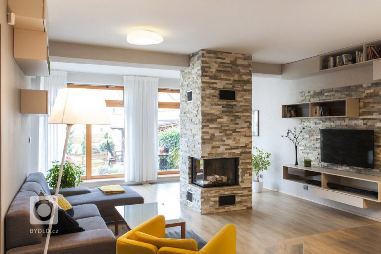 add picture to album