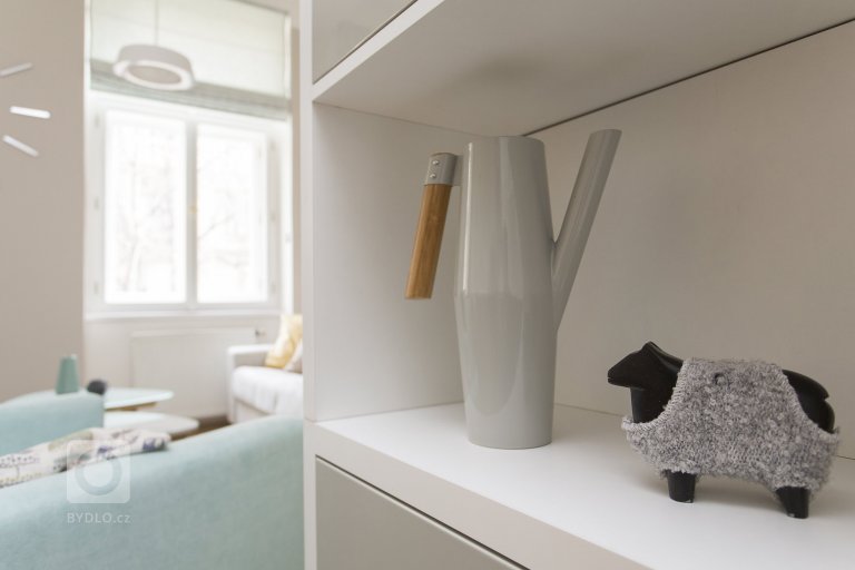 add picture to album