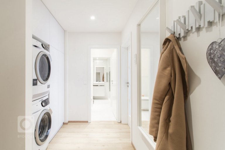 add picture to album