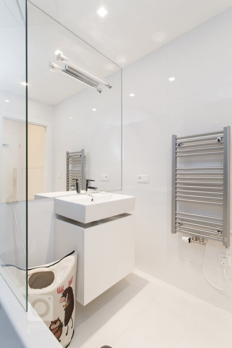 add picture to album