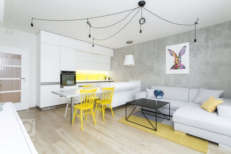 add picture to album