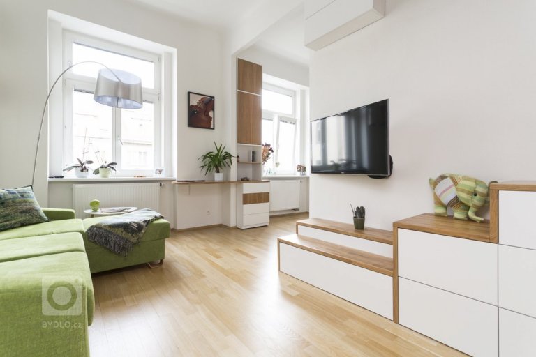 add picture to album