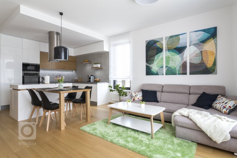 add picture to album