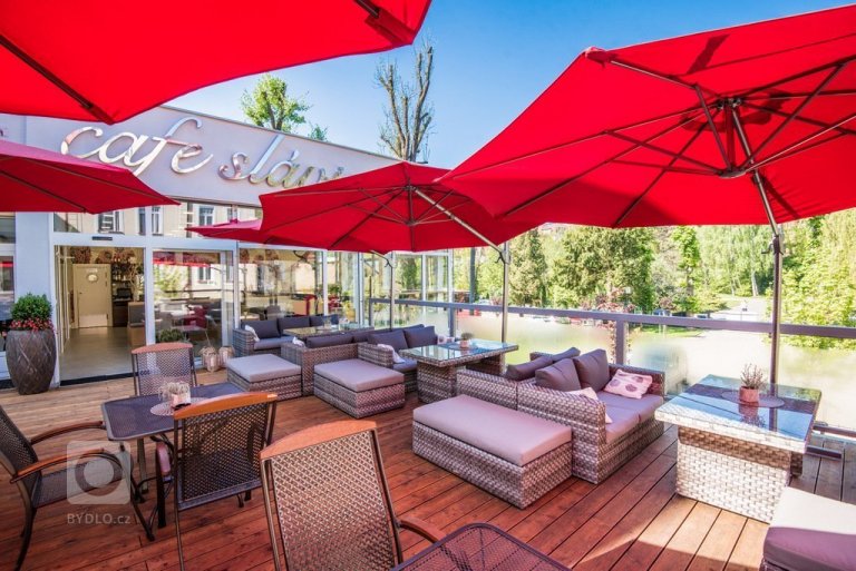 add picture to album