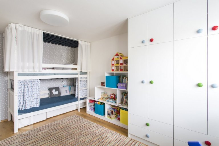 add picture to album