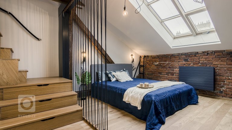 add picture to album