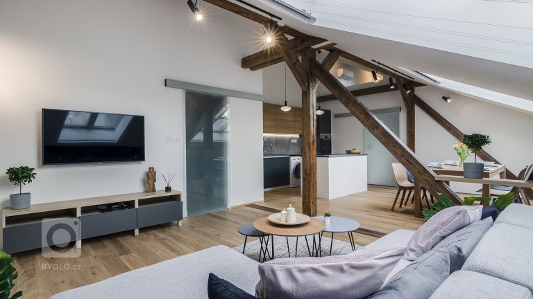 add picture to album