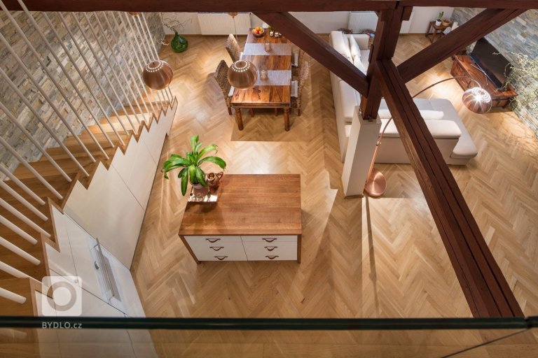 add picture to album