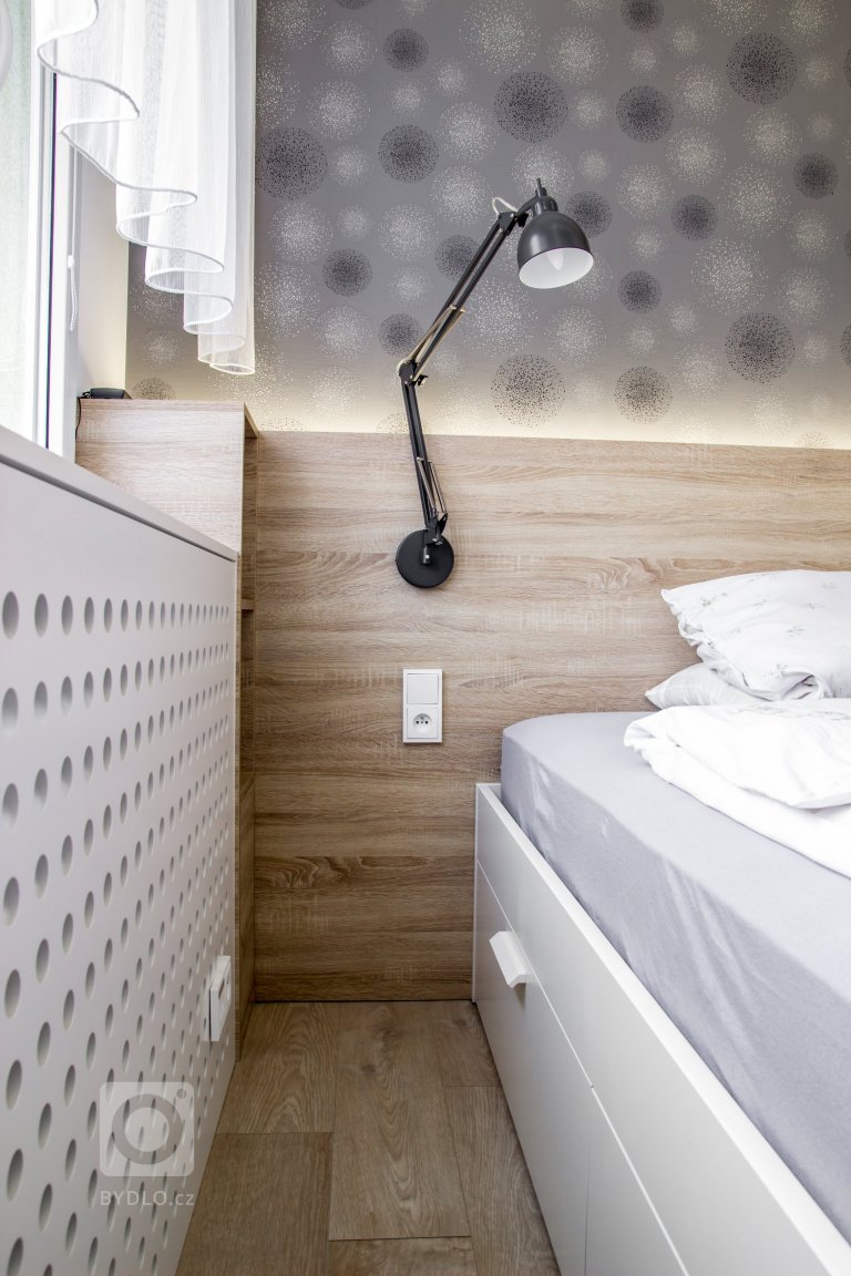 add picture to album