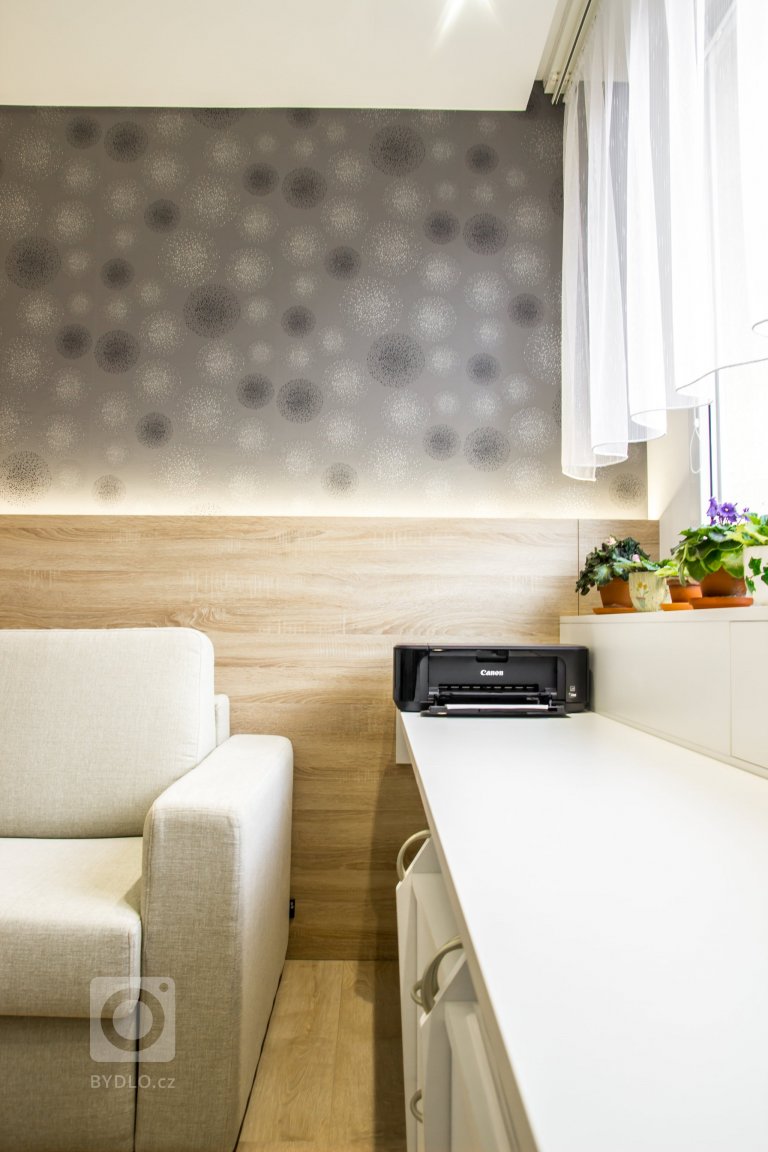 add picture to album