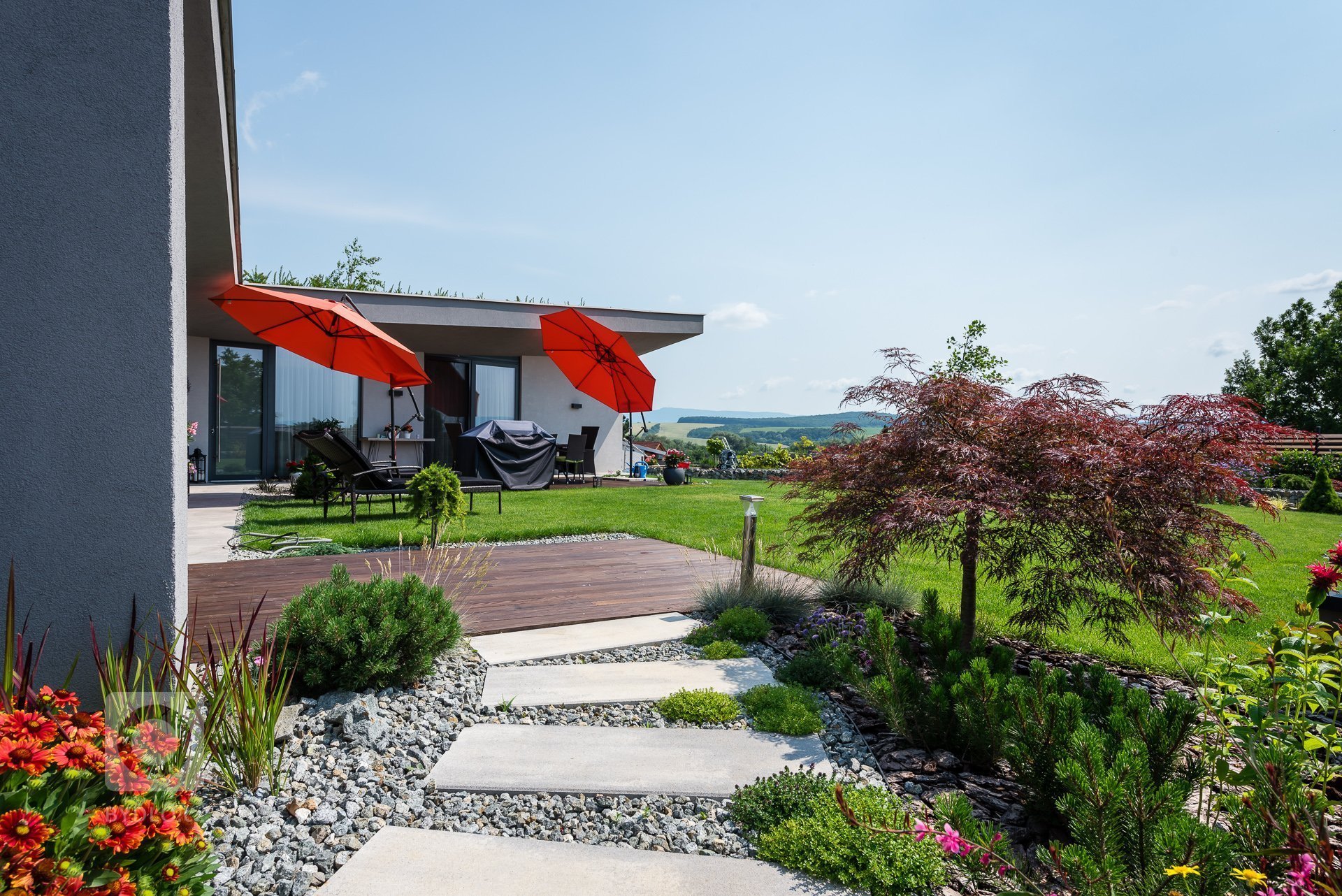 Zajímavostí je, že  energetickou efektivitu a teploty mezi 21°C a 24°C dosahuje krtkodúm i bez rekuperace nebo chlazení. 