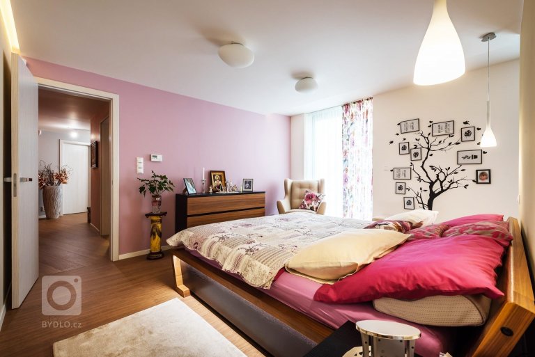 add picture to album