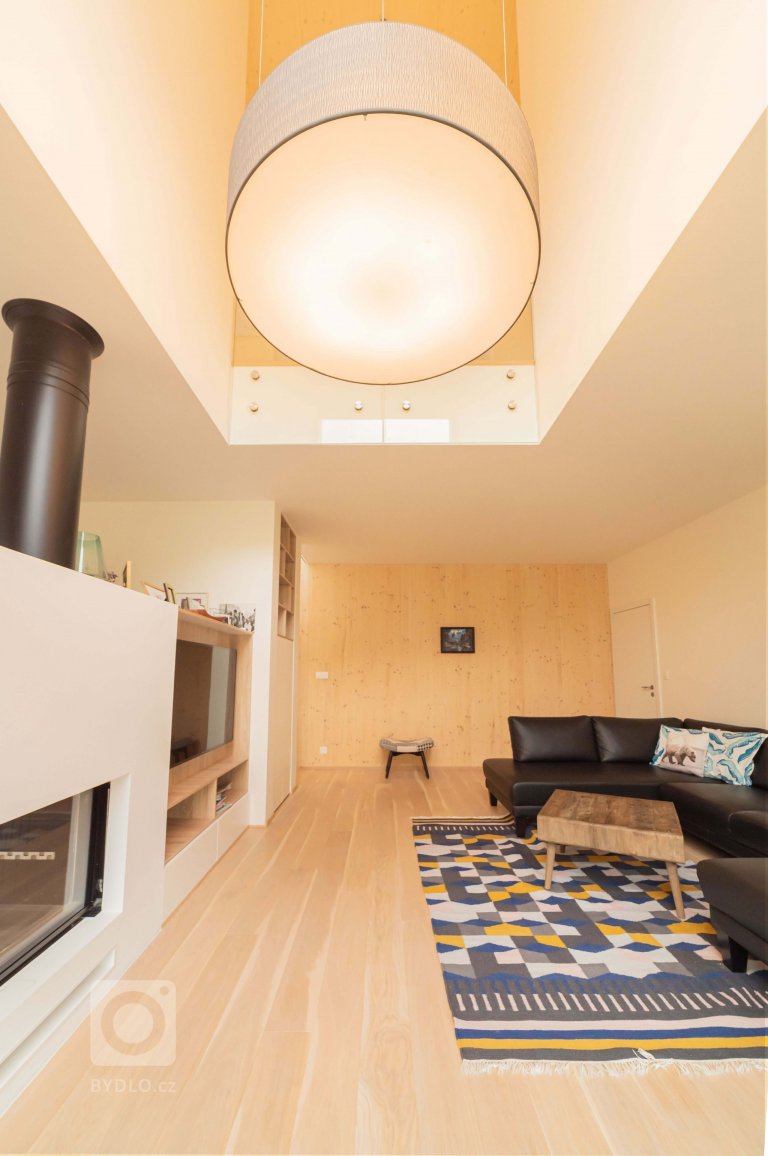 add picture to album