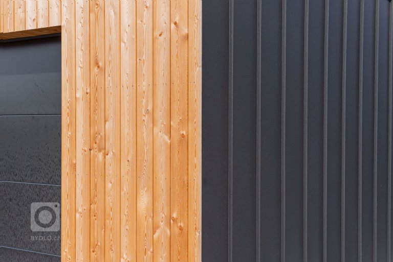 add picture to album