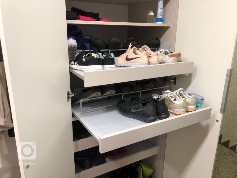 add picture to album