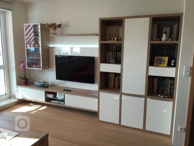 add picture to album