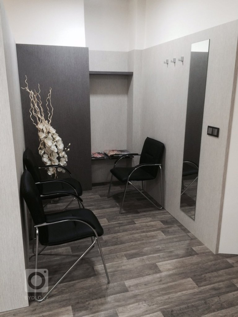 add picture to album