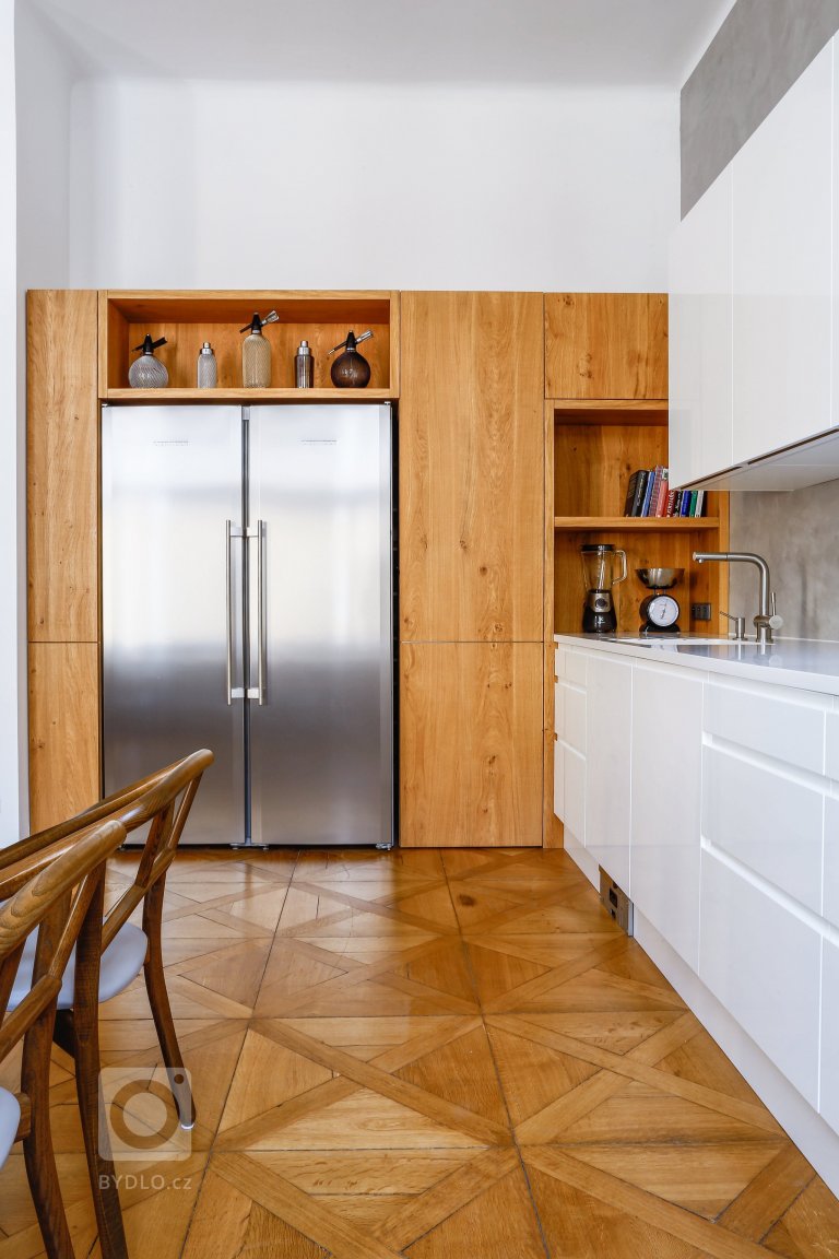 add picture to album