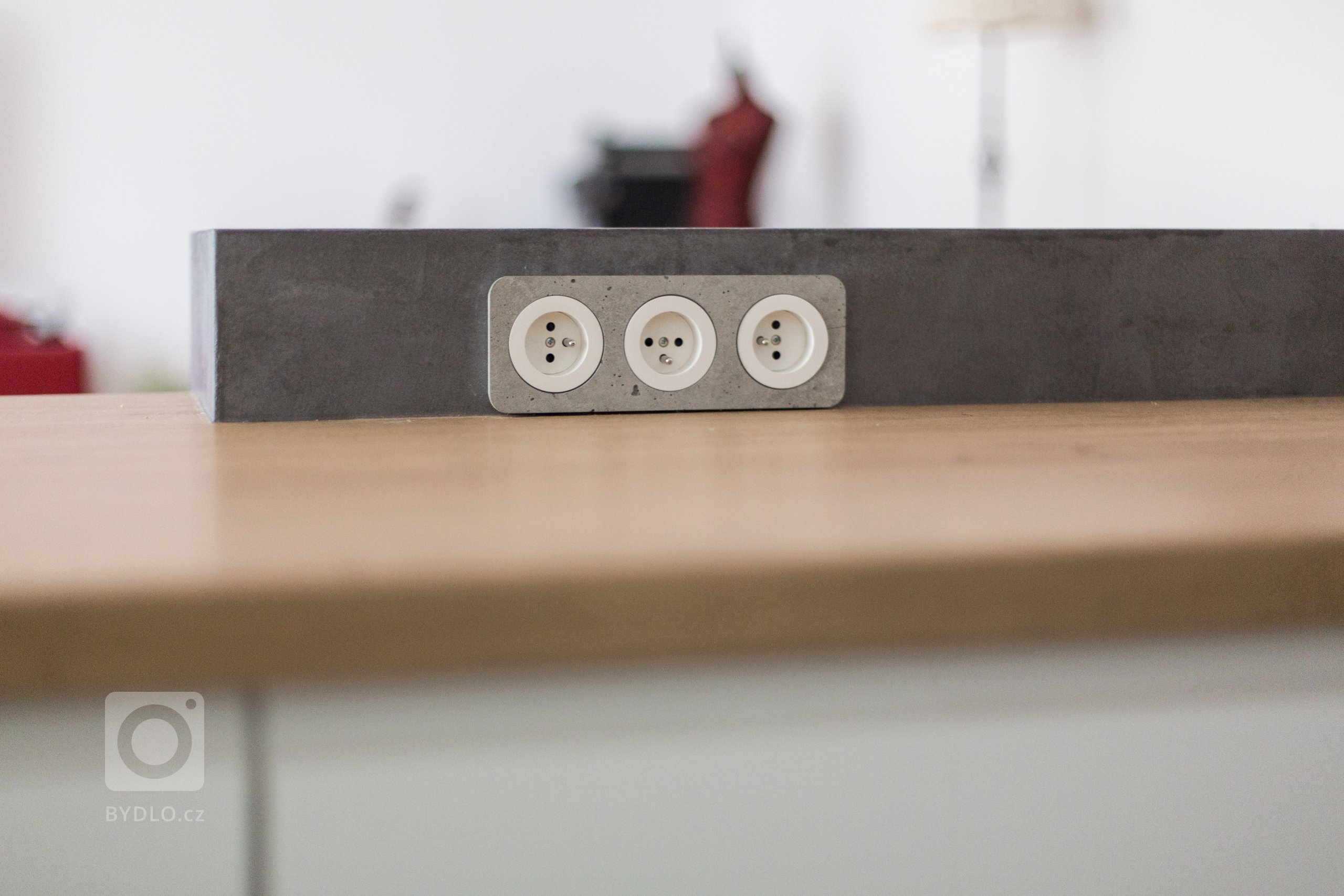 Původní kuchyně měla doslouženo a tak bylo načase s tím něco udělat. V nové kuchyni si majitelka přála, aby vzniklo&nbsp;více pracovního místa, aby se zde…