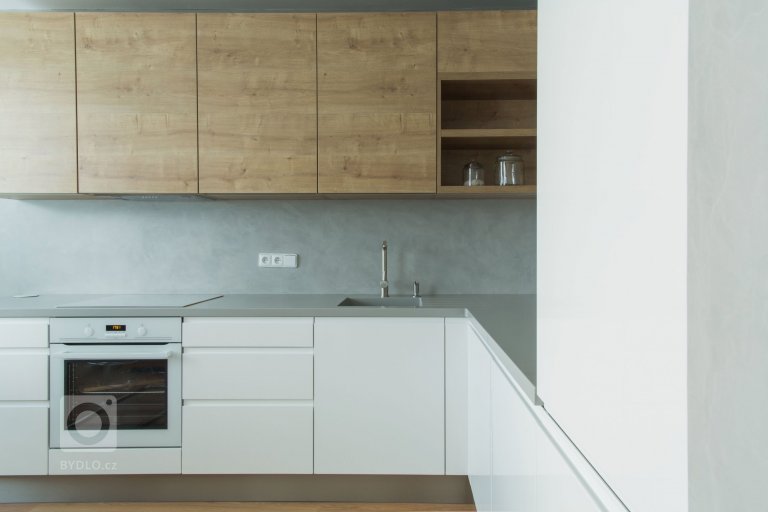 add picture to album