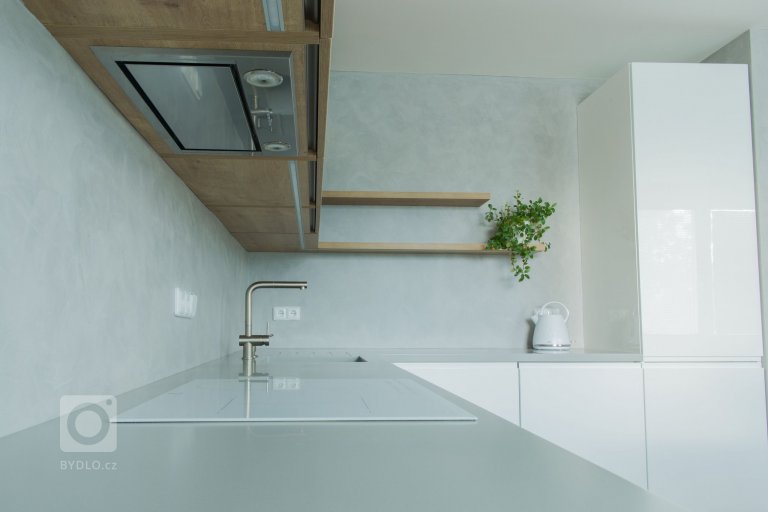 add picture to album