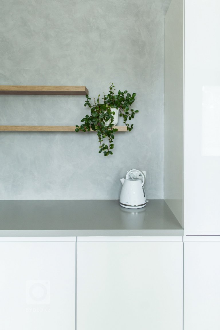 add picture to album