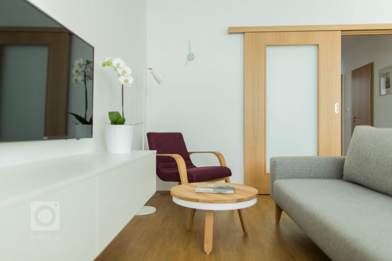 add picture to album