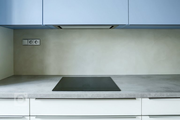 add picture to album