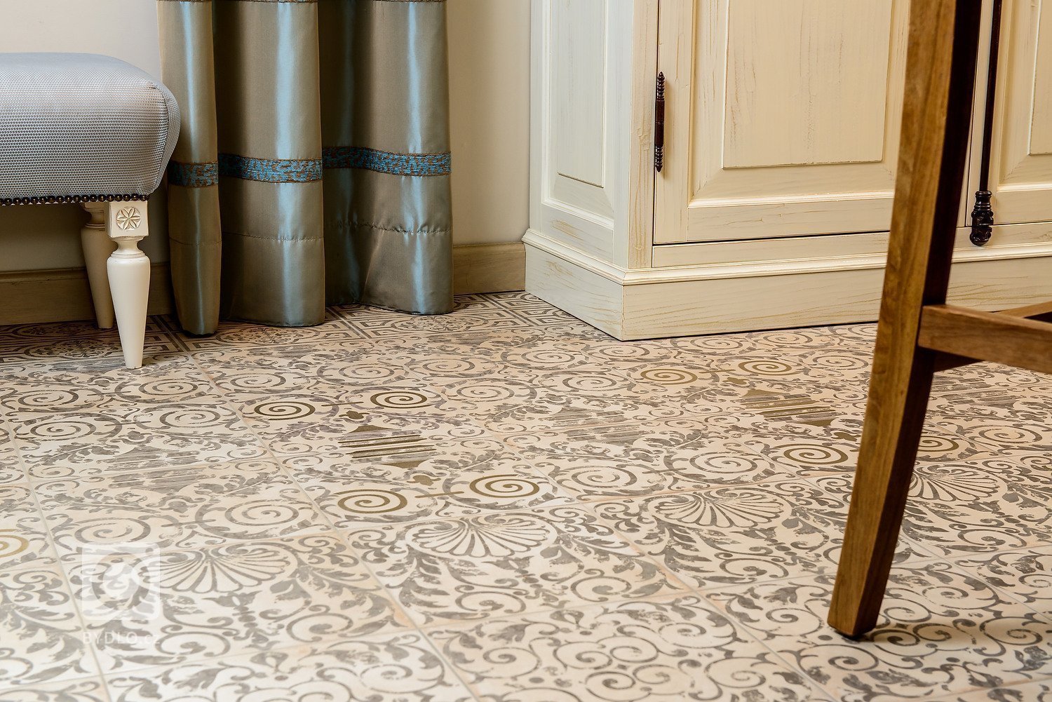 Rustikální styl&nbsp;v posledních letech získává opět na oblibě. Působí velmi příjemně, voní dřevem, kouskem historie a přemění Váš dům či byt v útulný a teplý…