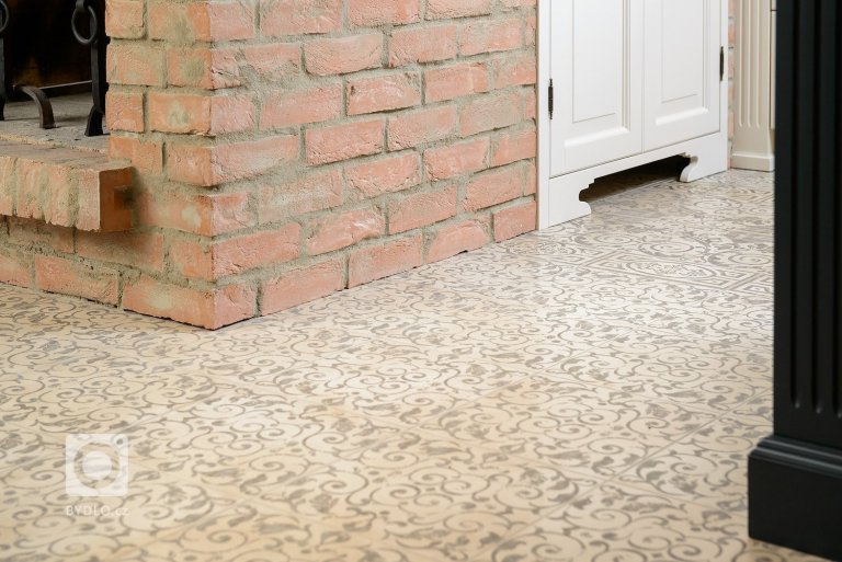 add picture to album