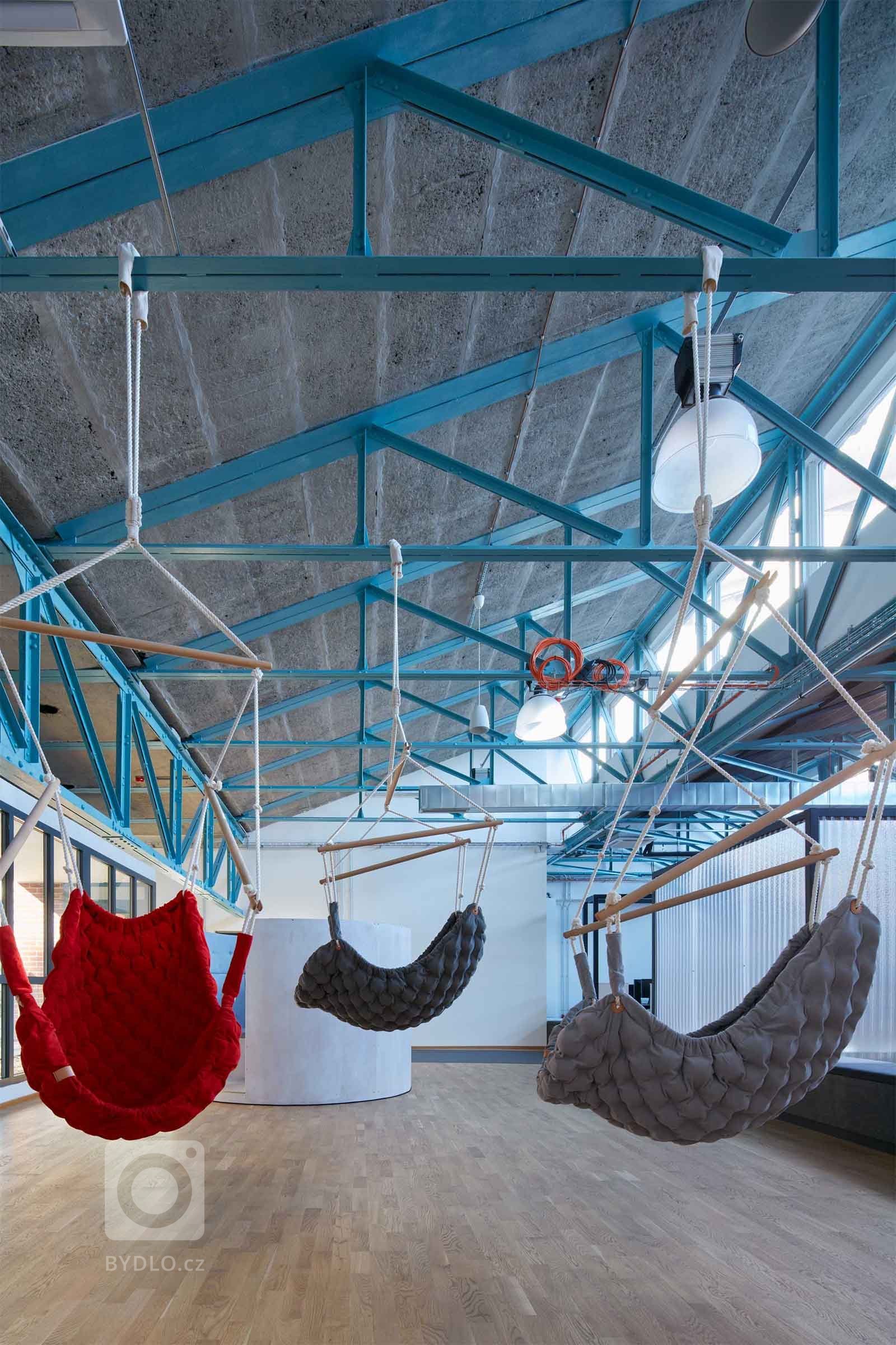 Ocenění Kanceláře roku 2018


Jak skloubit německou preciznost a českou živelnost? Nové administrativní prostory pro pražskou pobočku jedné z největších…