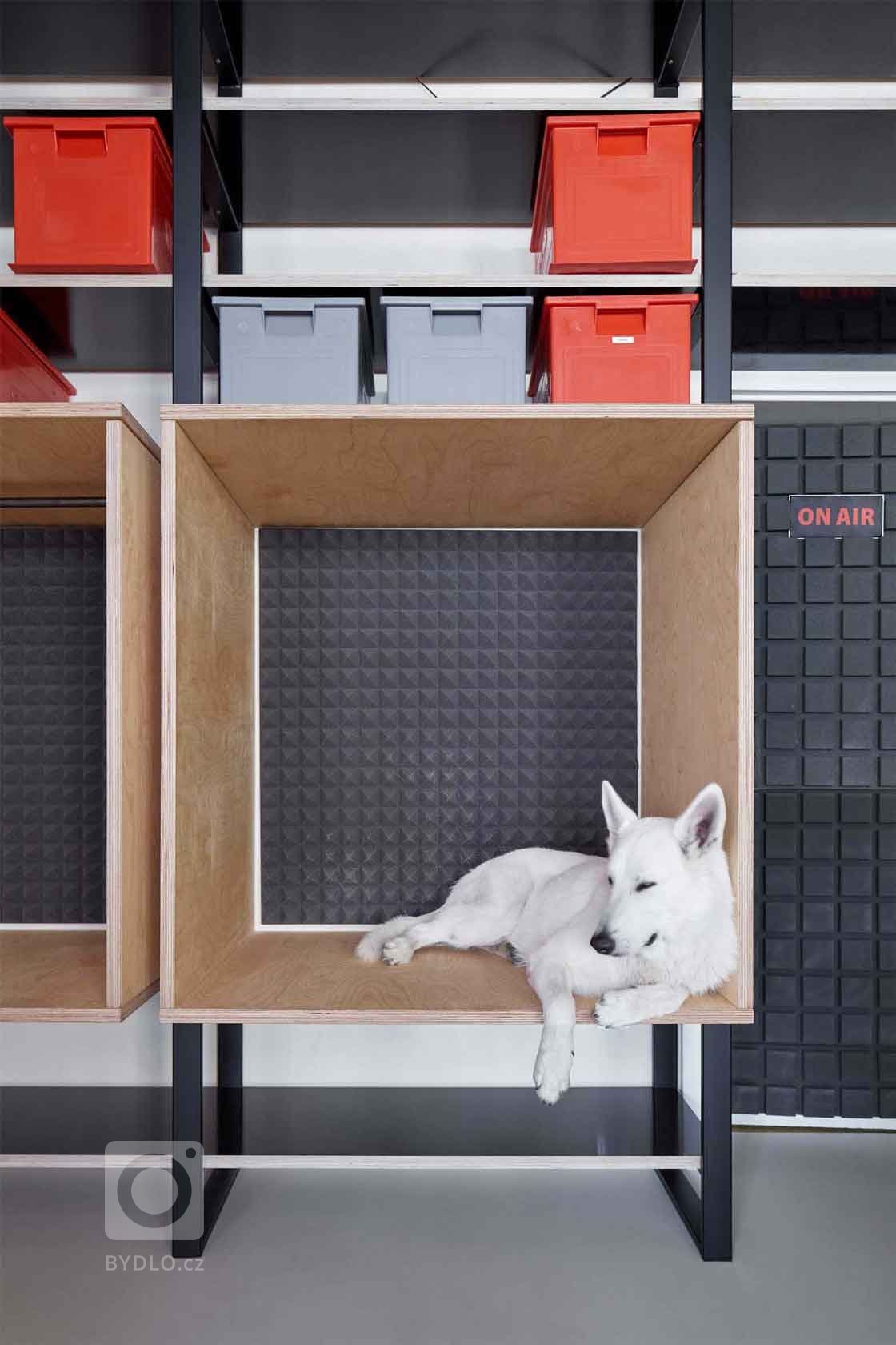 Ocenění Kanceláře roku 2017

Přestěhovat za pouhé tři měsíce komunikační agenturu Czech Promotion ze slavné Winternitzovy vily do nerekonstruovaných prostor…