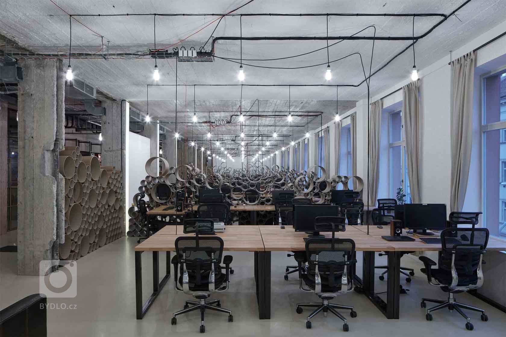 Ocenění Kanceláře roku 2017

Přestěhovat za pouhé tři měsíce komunikační agenturu Czech Promotion ze slavné Winternitzovy vily do nerekonstruovaných prostor…