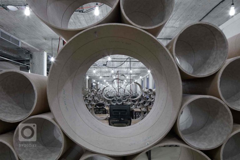 add picture to album