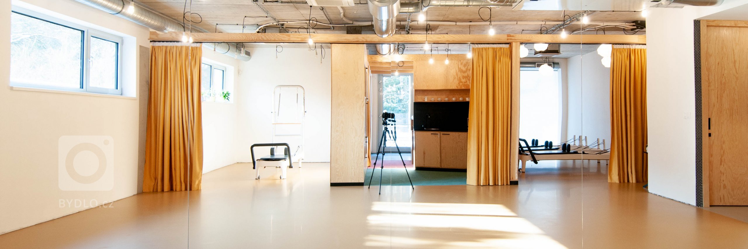 Specializované studio zaměřené na&nbsp;metodu pilates s názvem Pilates Art, které najdete v Klánovicích, je místem, kde se cvičí na&nbsp;dokonale vymyšlených a…