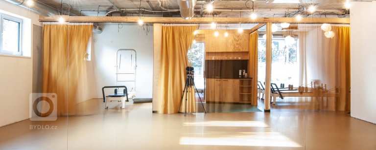 add picture to album