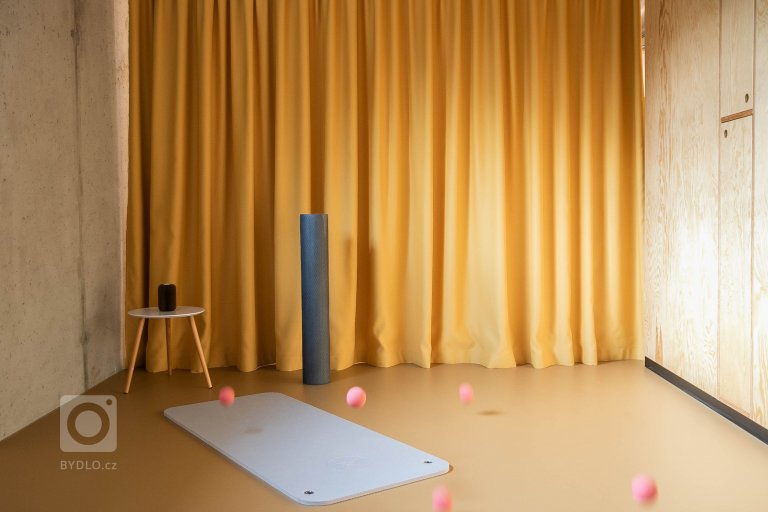 add picture to album