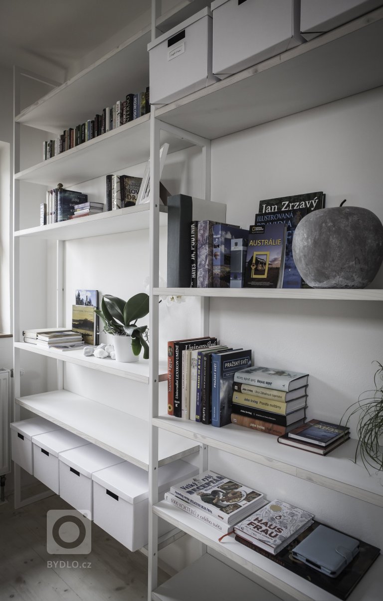 add picture to album