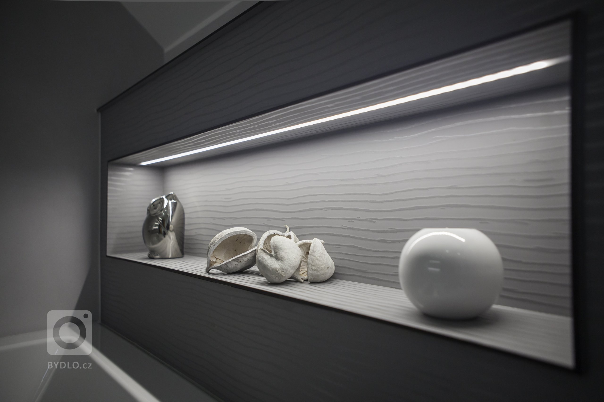 Vše začalo požadavkem na nábytek do koupelny. Nakonec LE BON navrhl a realizoval kompletní interiér. Protože v tomto domě byla už řada prvků, jako podlahy,…