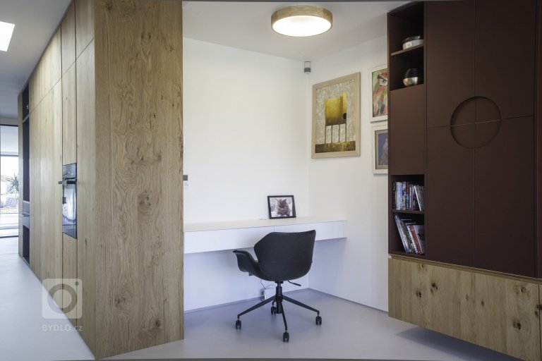 add picture to album