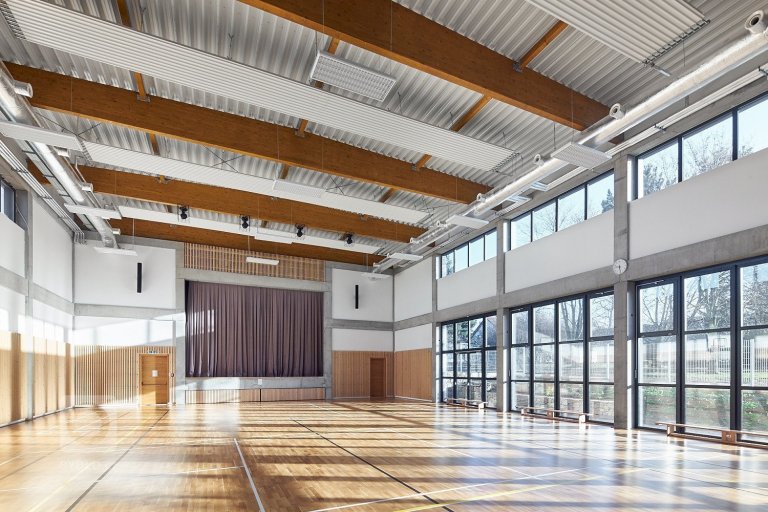 add picture to album