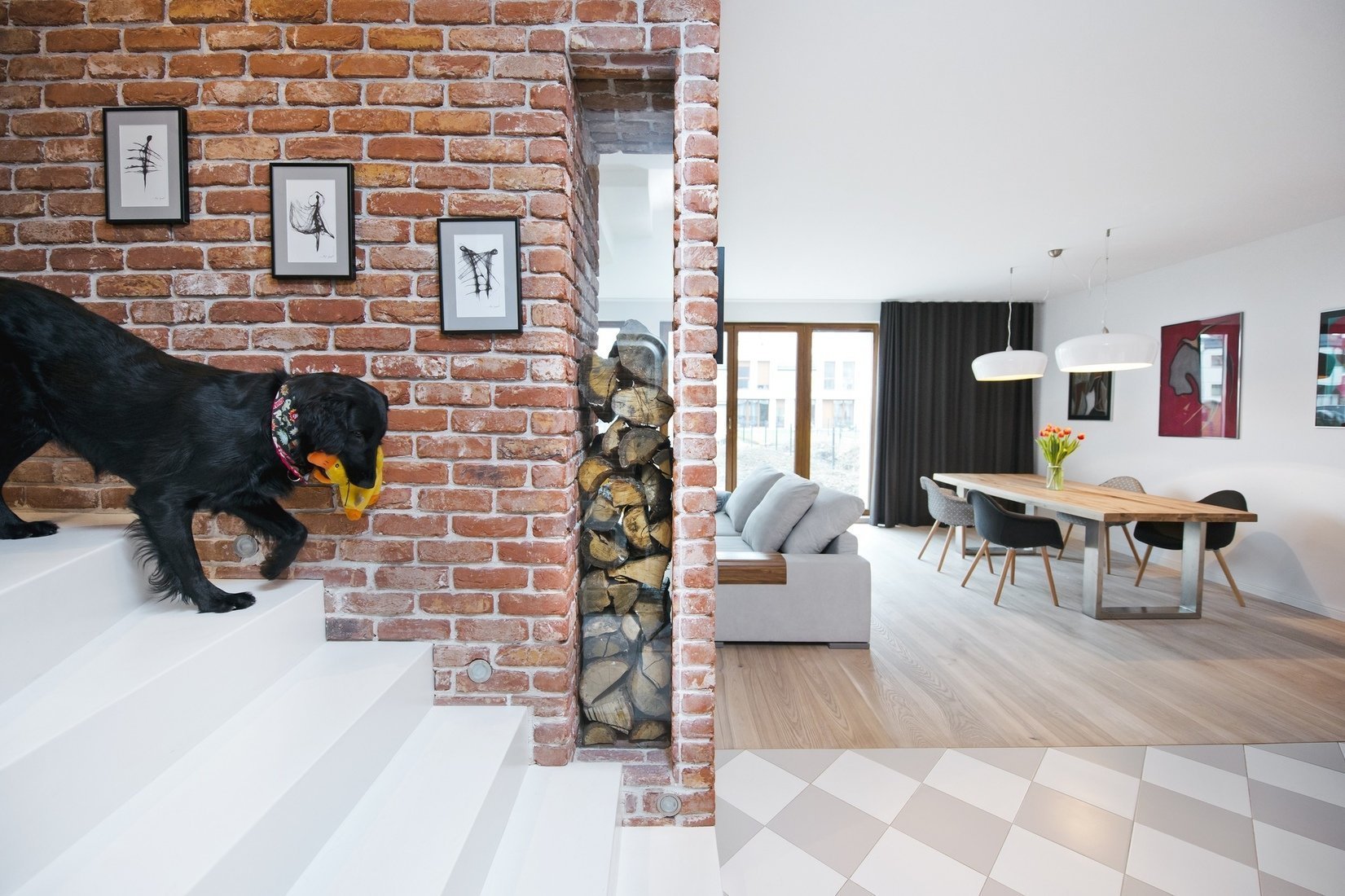 Industriální interiér s nádechem provence