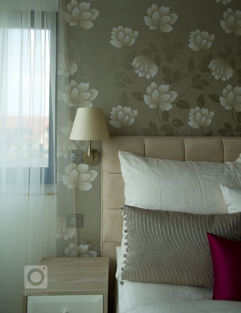 add picture to album