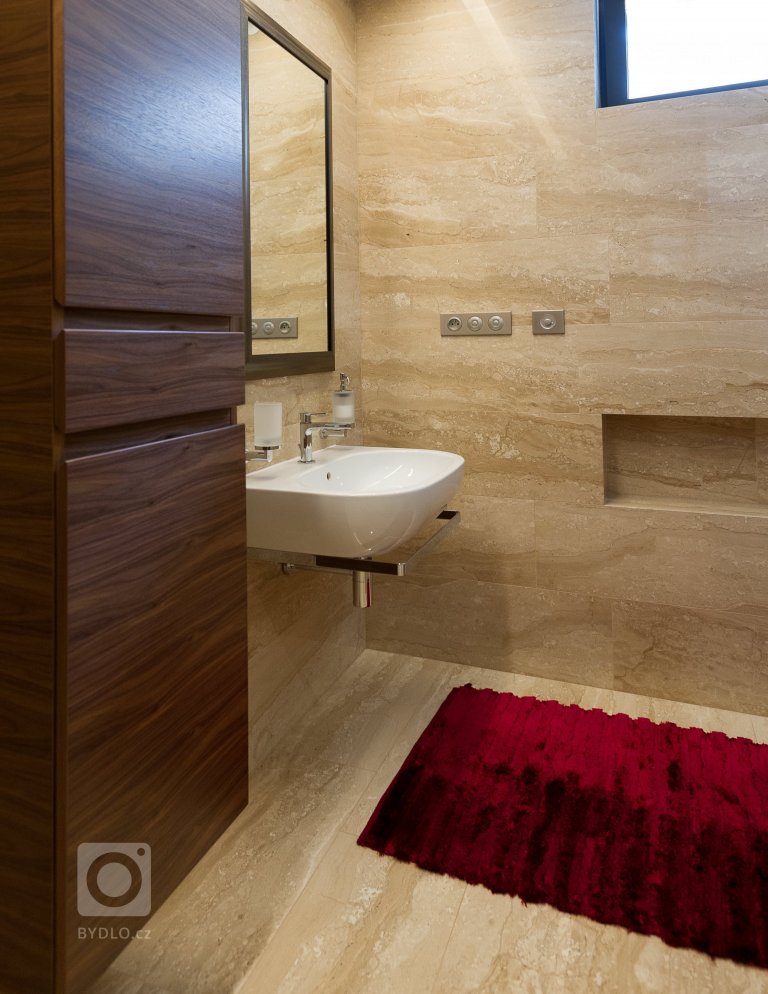 add picture to album