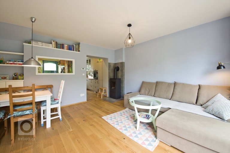 add picture to album