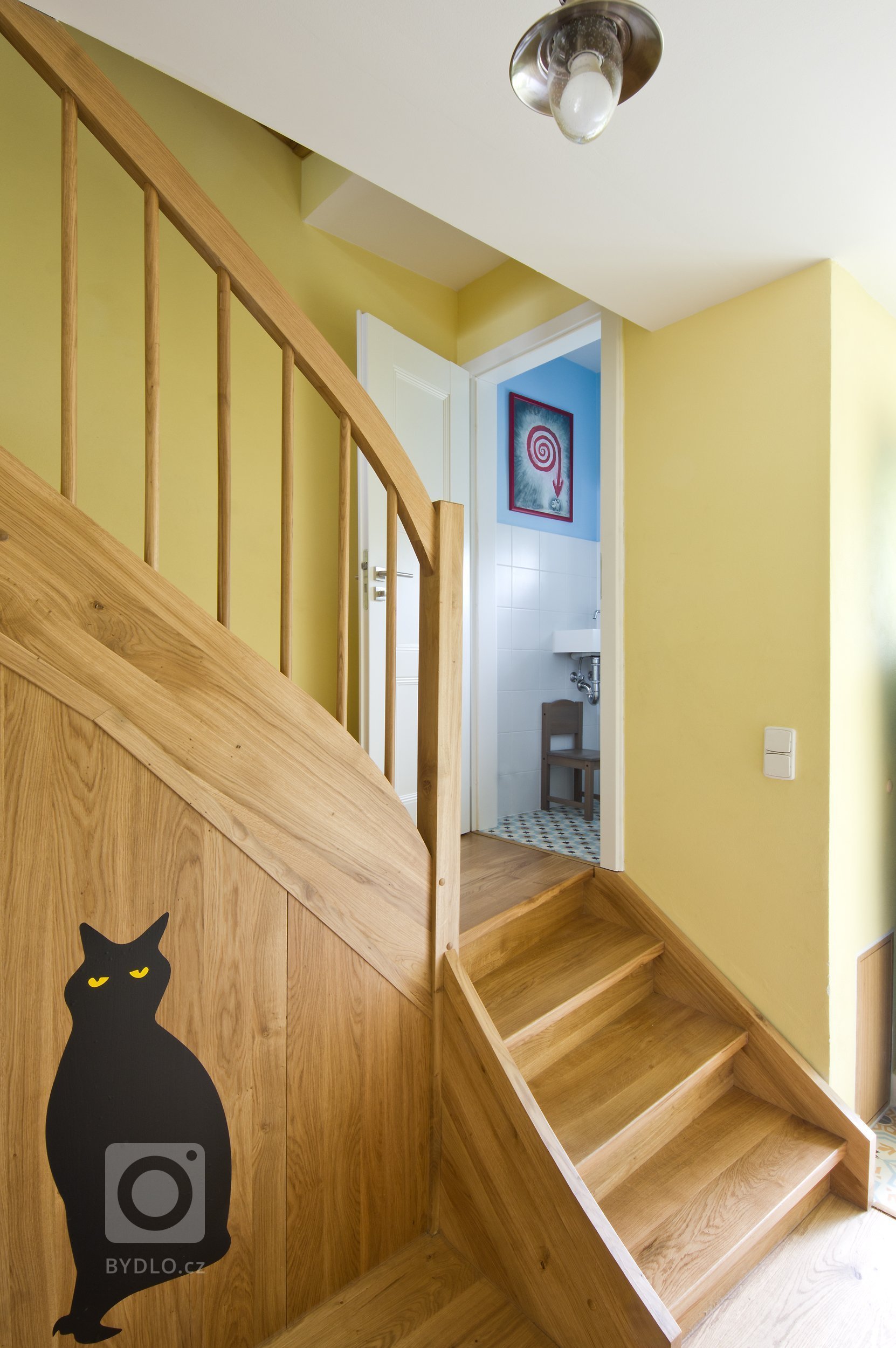 Studie a stavební povolení pro rekonstrukci řadového domu. Návrh interiéru.

Ve spolupráci s Ing.arch. Janem Kučerou, ateliér VJEM.
