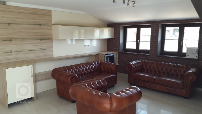 add picture to album