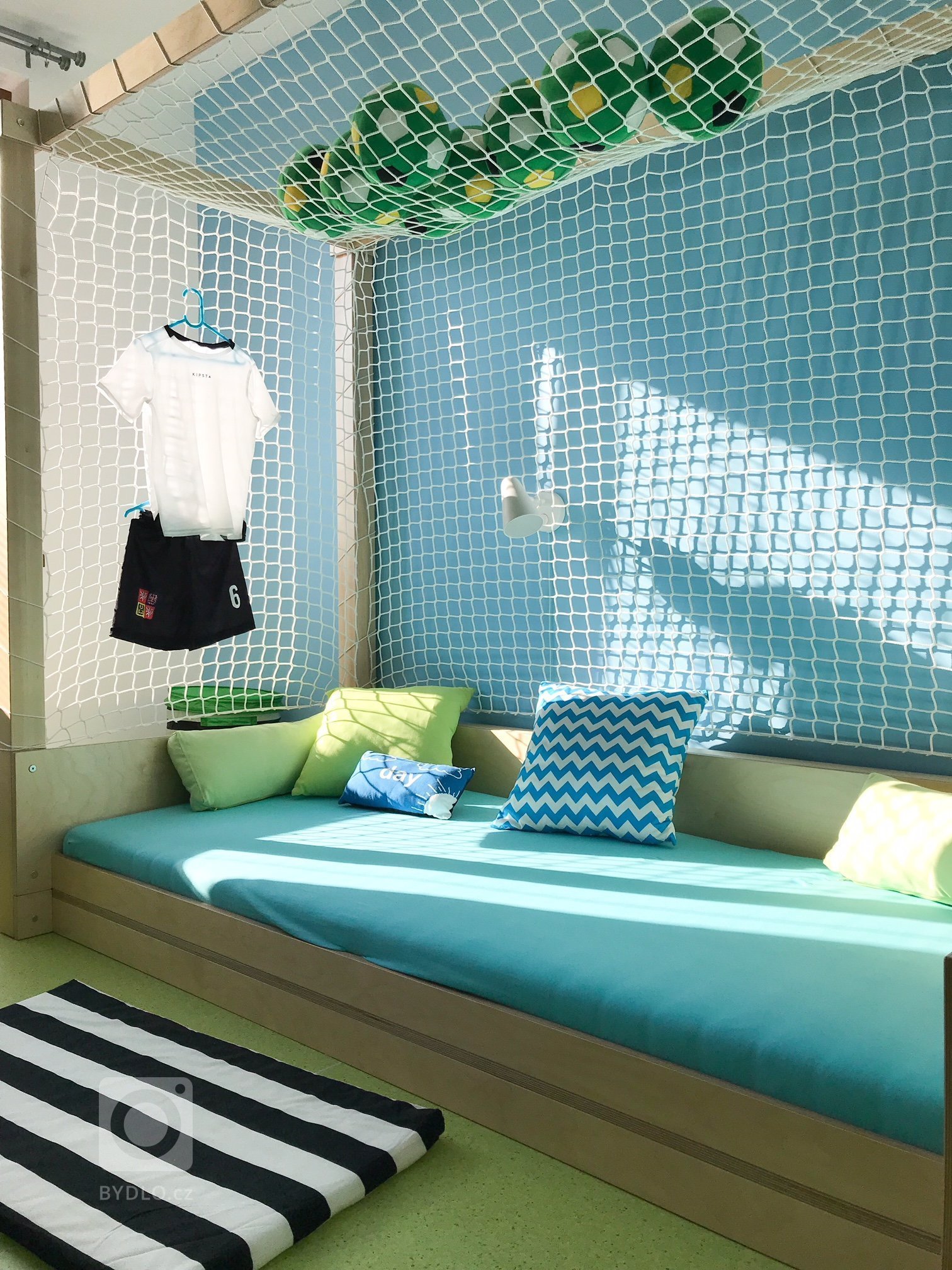 Dětská postel pro malého fotbalistu