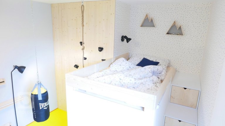 add picture to album