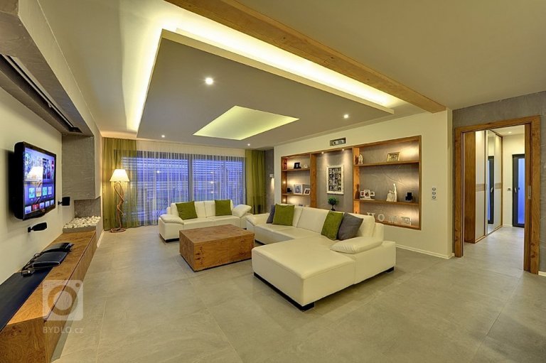 add picture to album